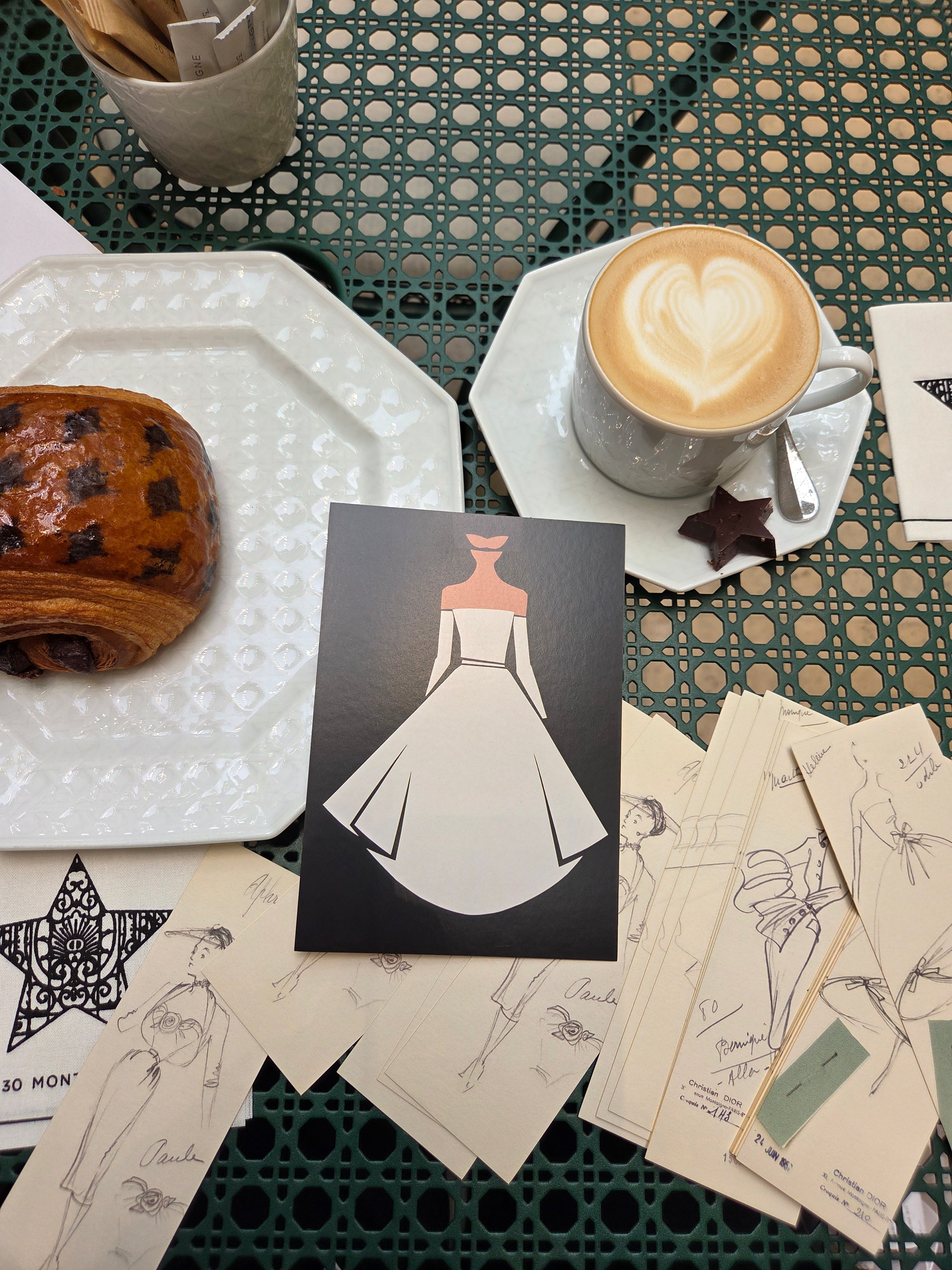 法國巴黎 Christine Dior postcard