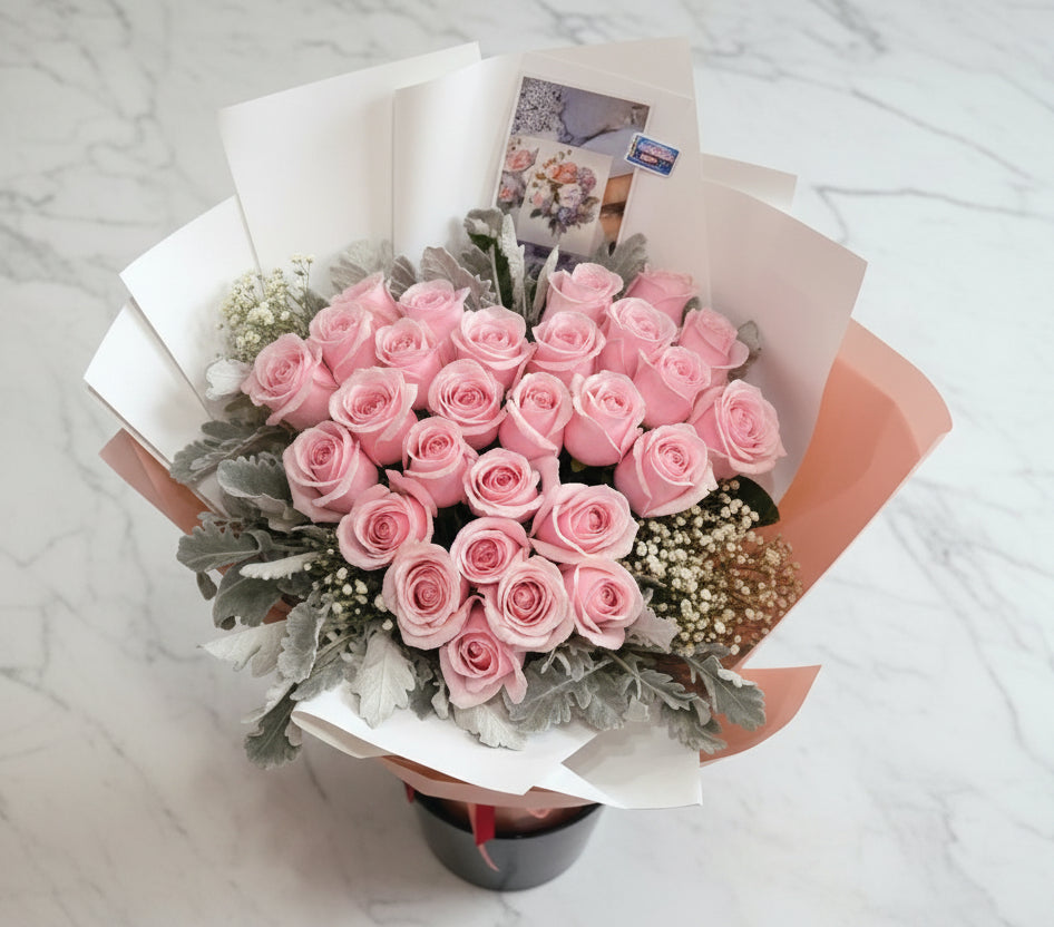 傳統粉紅紫色玫瑰心型花束 flo.35 （歐洲明信片免費贈送 💌）