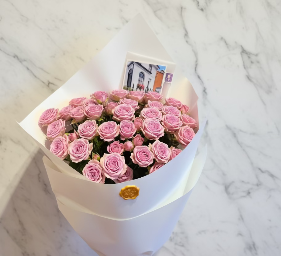 小玫瑰花束 flo.27（歐洲明信片免費贈送 💌）