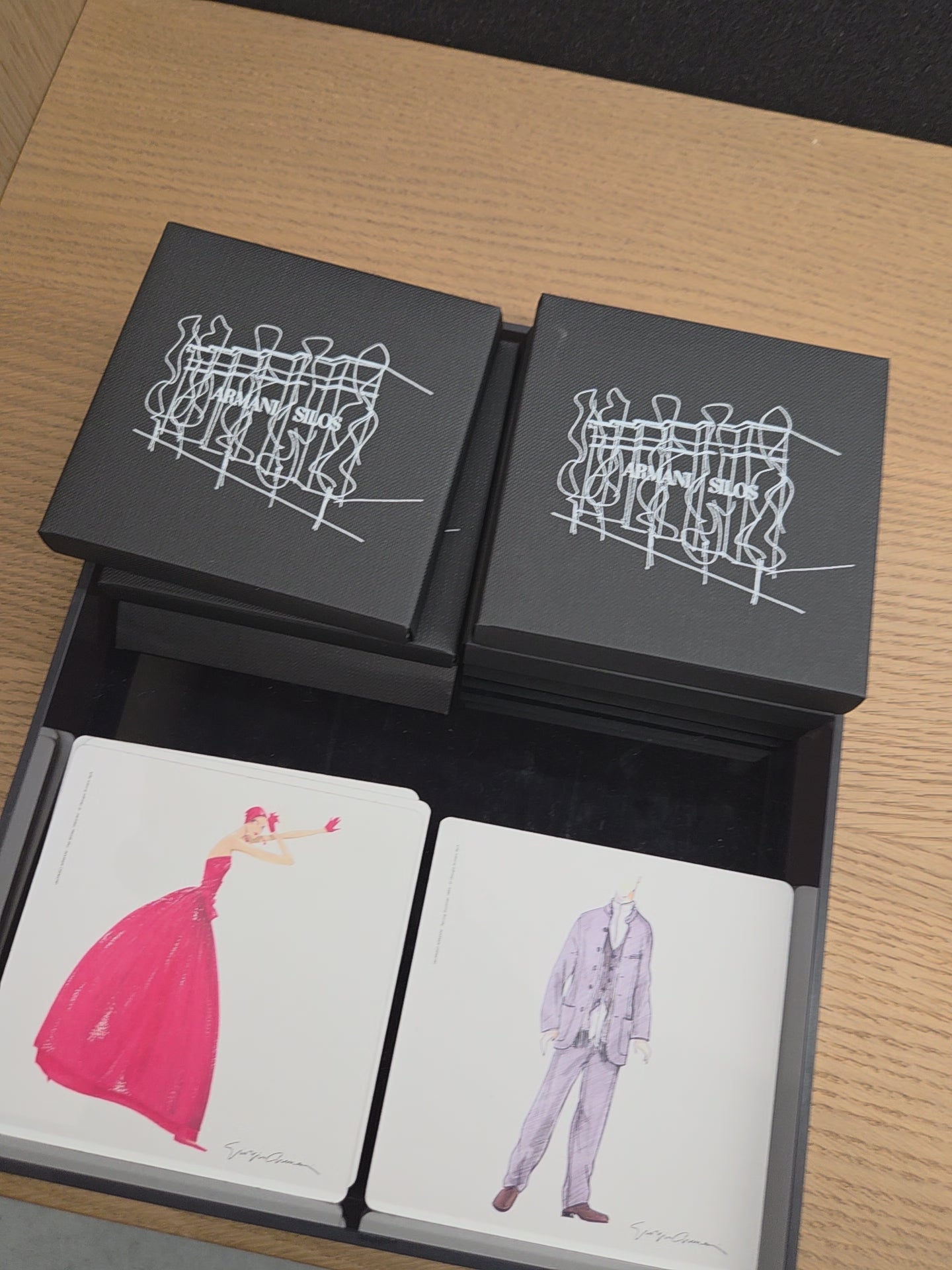 米蘭Armani/Silos玫瑰花盒 flo.901（歐洲明信片免費贈送 💌）